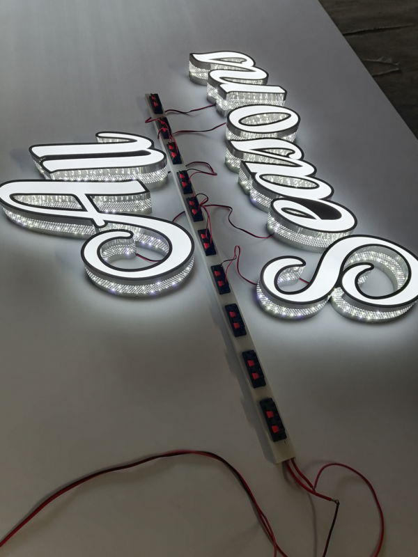 侧边冲孔平面字3 侧边冲孔平面字3